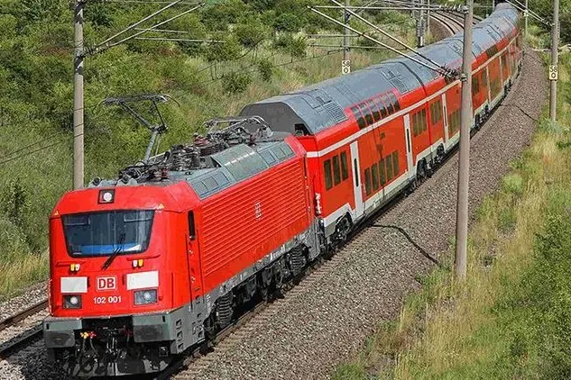 Die DB will ihre Skoda-MNE-Züge (hier im Bild) 2024 wieder durch alte und weniger komfortable IC-Garnituren ersetzen.
