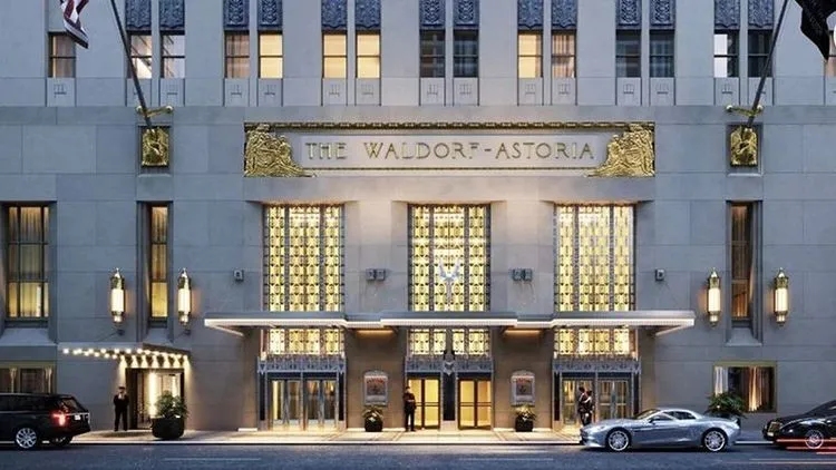 Acht Jahre währte die Renovierung und Modernisierung des wohl berühmtesten Hotels der Welt, des Waldorf Astoria in New York. Nun hat die Edelherberge wieder geöffnet. Foto: Hilton