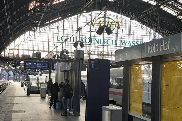 Der Kölner Hauptbahnhof besitzt schon ein Alkoholverbot.