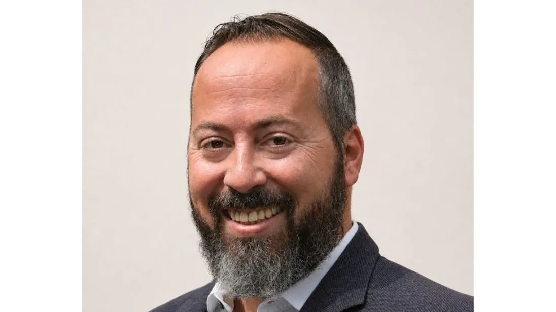 Bereits zum 15. Oktober 2026 startet Evan Talkas als Direktor für Digitale Transformation, Marketing und Experience.