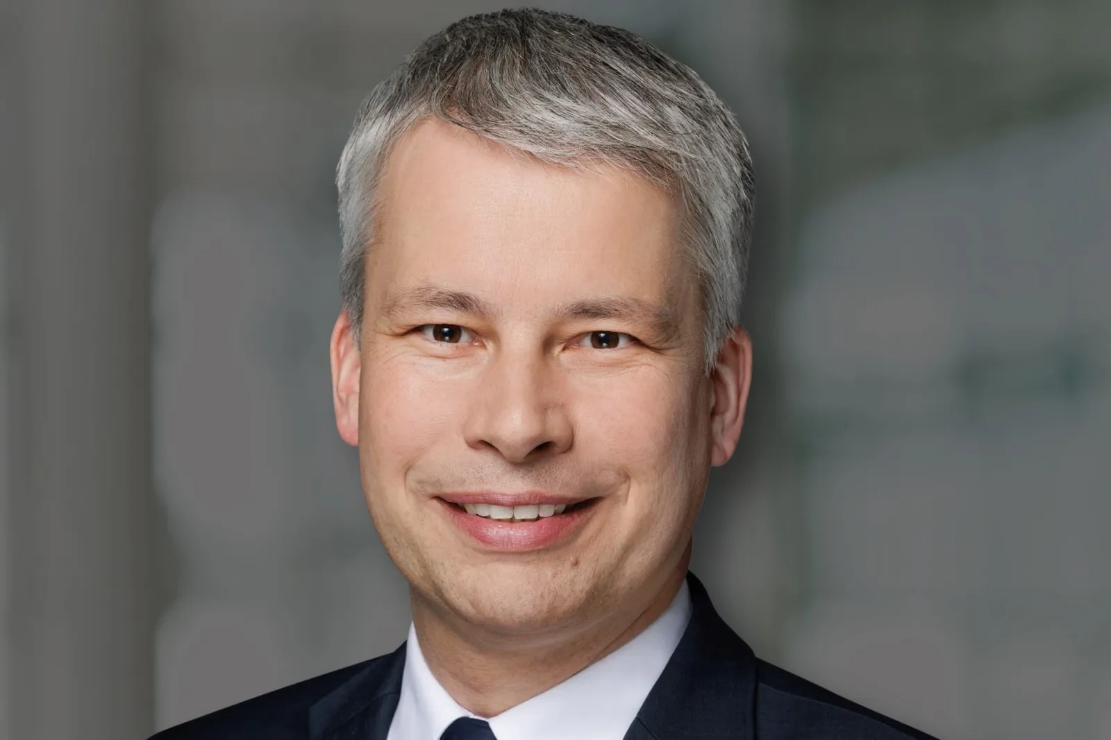 Der 47-jährige CDU-Politiker Steffen Bilger ist neuer Bundesminister für Verkehr. 