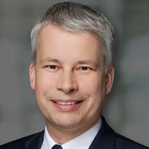 Der 47-jährige CDU-Politiker Steffen Bilger ist neuer Bundesminister für Verkehr. 