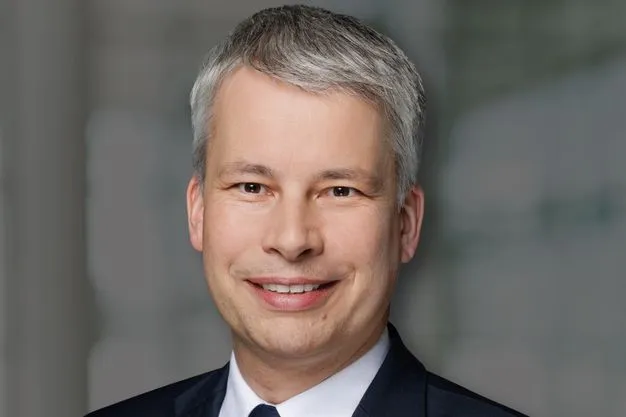 Der 47-jährige CDU-Politiker Steffen Bilger ist neuer Bundesminister für Verkehr. 