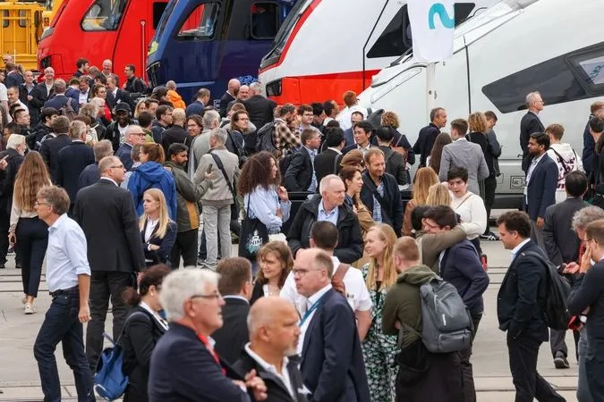 InnoTrans 2024 in Berlin: Diese und weitere Fachmessen sind auch 2026 zentrale Branchentreffpunkte für Mobility-Manager. Unsere Übersicht hilft bei Orientierung und Planung.